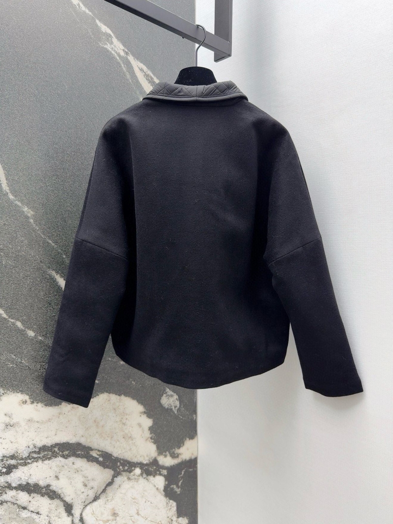 chr1st1an D10r outwear